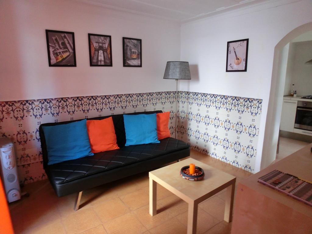 Typical Neighborhood In Apartamento *